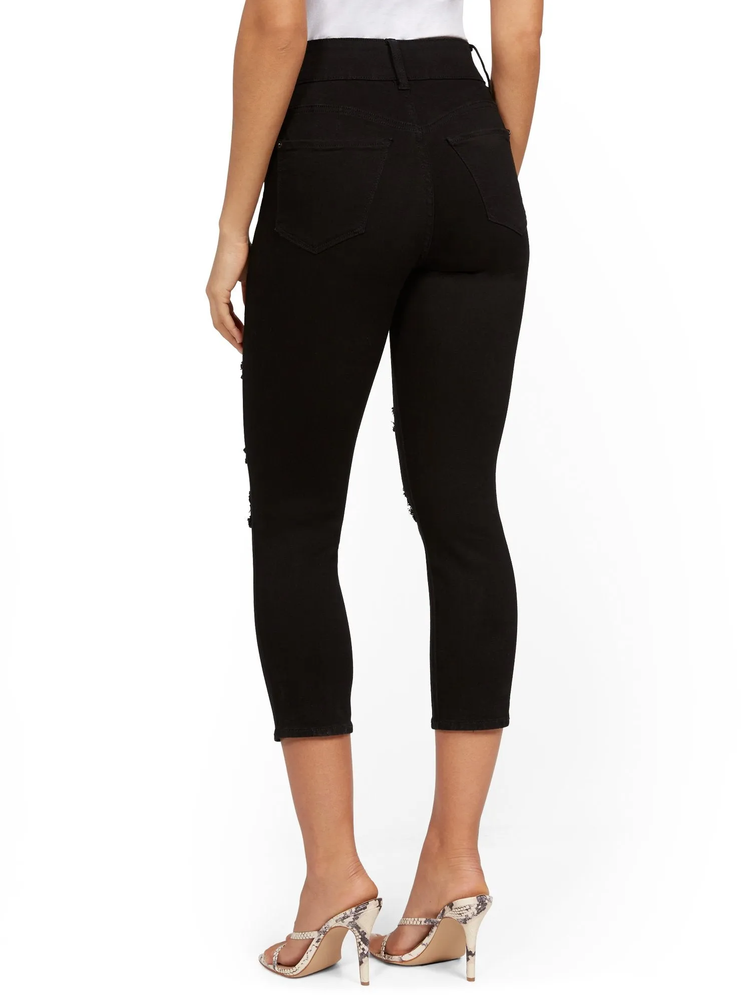 Mya Curvy High-Waisted Sculpting No Gap Super-Skinny Capri Jeans - Black